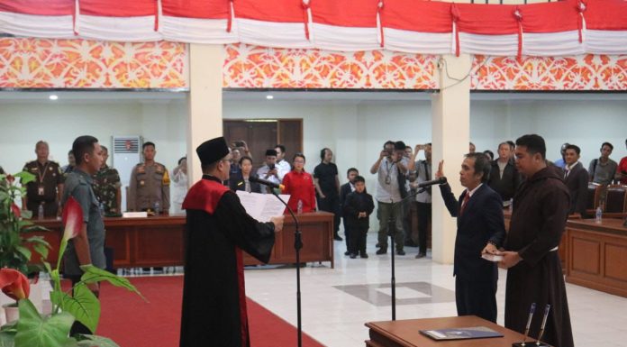 Evy Yuvenalis Resmi Dilantik Sebagai Ketua DPRD Landak Sisa Periode 2019-2024