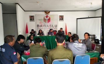 Bawaslu Landak Gelar Rapat Persiapan Pengawasan Media Sosial
