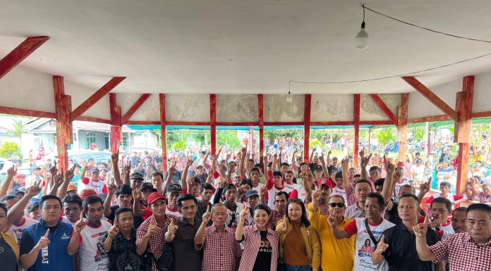 Karolin-Erani Terima Dukungan Dari Masyarakat Adat Binua Pantu Seratus