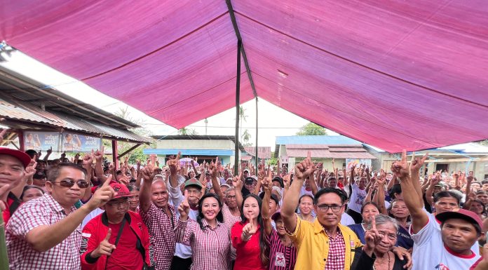 Kampanye di Desa Ting Tanjung, Karolin: Pelayanan Masyarakat Harus Dekat, Murah dan Mudah