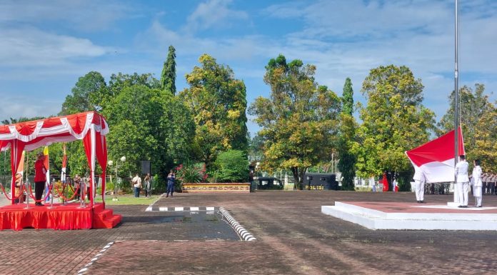 Upacara HUT Pemkab Landak Ke-25 Berlangsung Khidmat