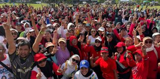 Karolin Ajak Ibu-ibu Dukung Pembangunan di Landak