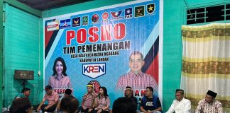 Karolin Serahkan SK Tim Pemenangan KREN Desa Raja