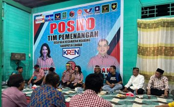 Karolin Serahkan SK Tim Pemenangan KREN Desa Raja
