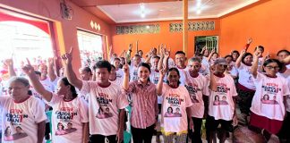 Karolin Ajak Warga Berjuang Bersama Dalam Pembangunan