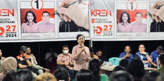 Kampanye di Desa Amboyo Inti, Warga Nyatakan Kompak Dukung Karolin-Erani