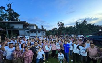 Kampanyekan Karolin-Erani di Sebangki, Yulius Aho: Masyarakat Sebangki Kompak Menangkan KREN