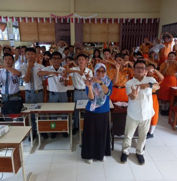 Ratusan Siswa Kelas 12 Dari Tiga Sekolah di Ngabang Ikuti Sosialisasi Dari Universitas Terbuka