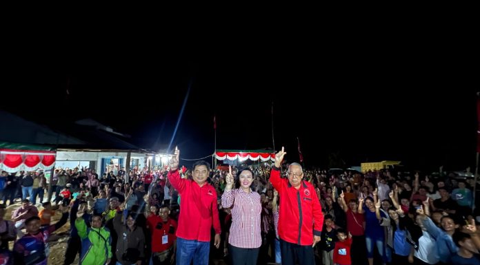 Kampanye di Nahaya, Karolin Akan Mekarkan Amboyo Selatan yang Dinilai Terlalu Luas