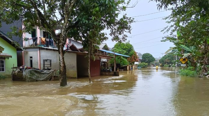 Akses Jalan Darit – Bengkayang Terputus Akibat Banjir