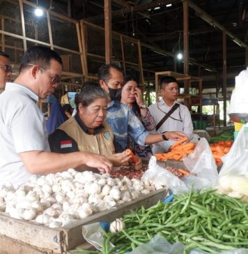 Tim Satgas Pangan Landak Gelar Sidak Pasar Pastikan Stabilitas Harga Kebutuhan Pokok