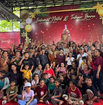 Karolin : Natal Menyatukan Masyarakat Landak