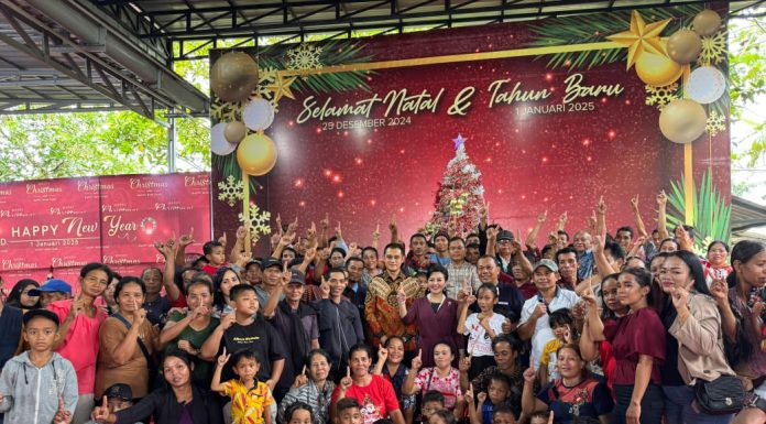 Karolin : Natal Menyatukan Masyarakat Landak