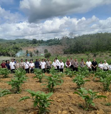 Gugus Tugas Polri Dukung Program Ketahanan Pangan di Mandor