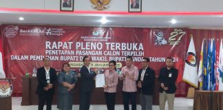 KPU Landak Tetapkan Karolin-Erani Sebagai Bupati dan Wakil Bupati Terpilih
