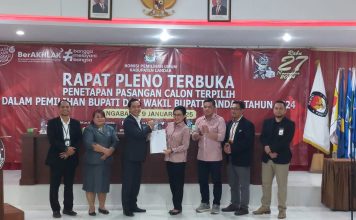 KPU Landak Tetapkan Karolin-Erani Sebagai Bupati dan Wakil Bupati Terpilih