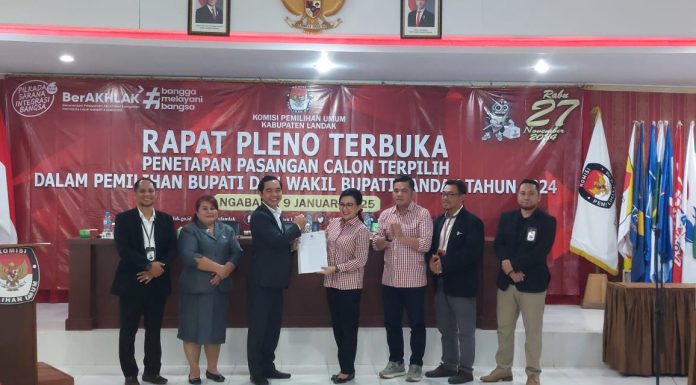 KPU Landak Tetapkan Karolin-Erani Sebagai Bupati dan Wakil Bupati Terpilih