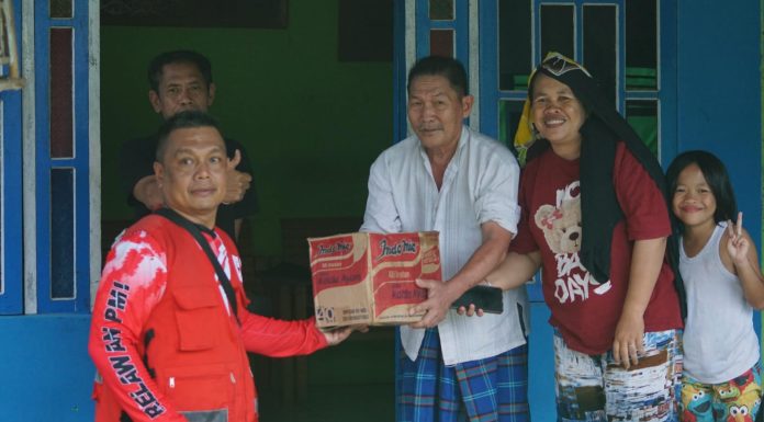 Karolin Kirim Tim Relawan KREN dan PMI Bantu Korban Banjir di Menyuke
