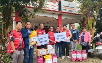Bantuan Bagi Korban Banjir di Landak Terus Mengalir