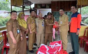 Gutmen Kembali Serahkan Bantuan Bagi Korban Terdampak Banjir di Mungguk