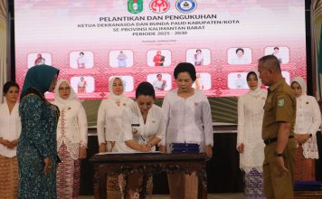Bupati Karolin Dilantik Jadi Bunda PAUD Kabupaten Landak
