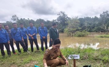 Peringati Hari Bumi Sedunia Bupati Karolin Ajak Semua Pihak Jaga Lingkungan