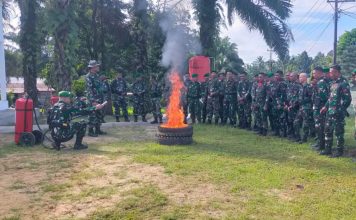 Prajurit Kodim 1210/Landak Gelar Latihan Penanggulangan Kebakaran