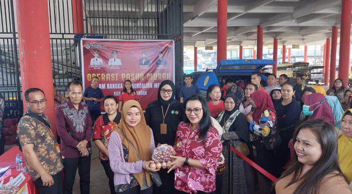 Pemkab Landak Gelar Pasar Murah, Respons Kenaikan Harga Kebutuhan Pokok