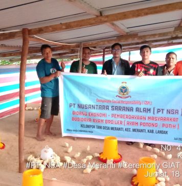 PT NSA Serahkan Bantuan Bibit Ayam Broiler Bagi Kelompok Meranti Jaya Abadi