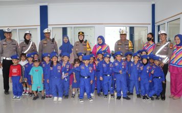 “Polisi Sahabat Anak”, Polres Landak Kenalkan Dunia Kepolisian Lewat Kunjungan Ceria TK Cemerlang
