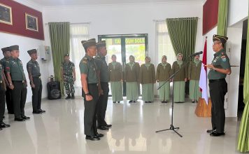 Dandim 1210/Landak Pimpin Acara Pelepasan dan Penerimaan Perwira