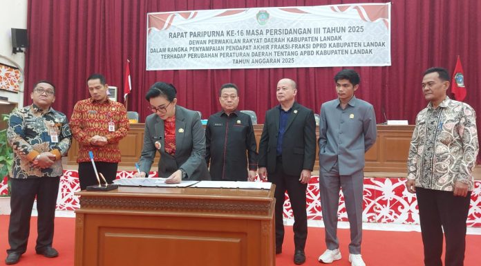 APBD Perubahan Landak 2025 Disahkan, Pendapatan Turun, Belanja Naik
