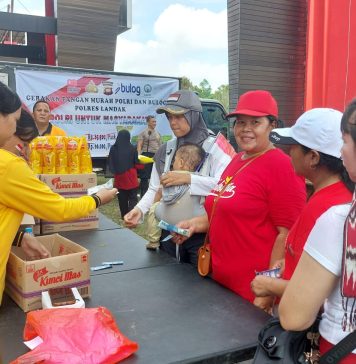 Polres Landak Gelar Pangan Murah, Sediakan 4 Ton Beras dan 1 Ton Minyak Goreng