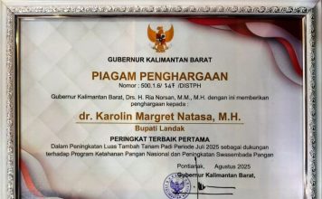 Pemkab Landak Raih Penghargaan Luas Tambah Tanam Padi (LTT) Tertinggi Di Kalbar