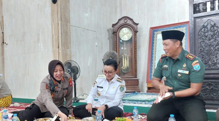 Robo-Robo, Tradisi Sarpahan di Landak Jadi Perekat Silaturahmi Warga