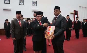 Bupati Landak Lantik Pejabat Baru, Tekankan Integritas dan Reformasi Birokrasi