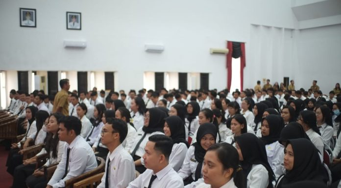 Bupati Landak Tekankan Peran ASN sebagai Wajah Negara dalam Pelatihan CPNS