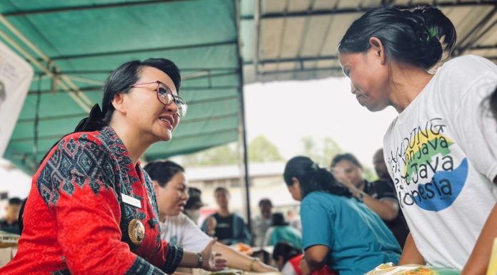 Bupati Karolin Laksanakan Gerakan Pangan Murah di Menjali dan Mempawah Hulu