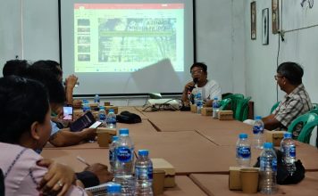 Jurnalis Landak dan KPH Galakkan Penanaman Pohon Endemik di Sekolah Alam Nyayum