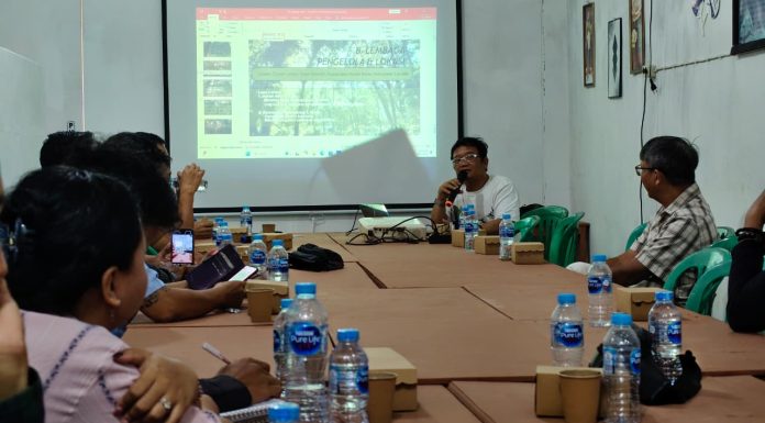 Jurnalis Landak dan KPH Galakkan Penanaman Pohon Endemik di Sekolah Alam Nyayum