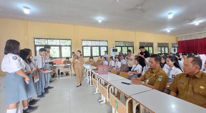 Bupati Landak Ajak Pemilih Pemula Jadi Generasi Cerdas dan Anti Politik Uang