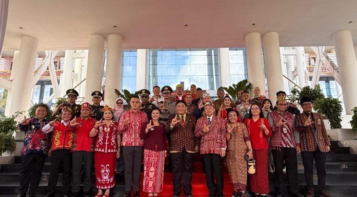 Bupati Karolin Ajak Warga Bersatu Membangun Landak Berdaya di Usia ke-26