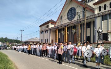 Semarak Sumpah Pemuda, Ratusan Pelajar di Sengah Temila Gelar Karnaval Budaya