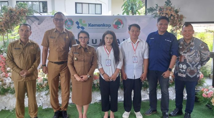 Bupati Karolin Dorong Koperasi Merah Putih Jadi Penggerak Ekonomi Desa Landak
