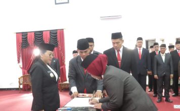 Bupati Karolin Lantik 61 Pejabat, Ada Kadis Hingga Kasi