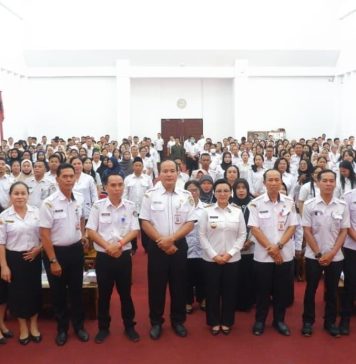 Bupati Landak Buka MGMP SMP Zona Kecamatan Ngabang