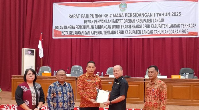 DPRD Landak Setujui Raperda APBD 2026 untuk Dibahas Lebih Lanjut