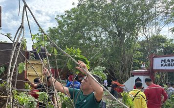 Wabup Erani Ajak OPD Landak Jaga Kekompakan Lewat Gotong Royong