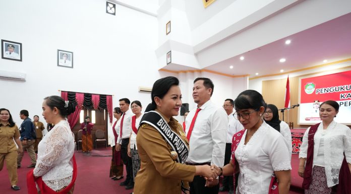 Bupati Karolin Kukuhkan Pokja Bunda PAUD Landak: “PAUD Fondasi SDM Berkualitas”