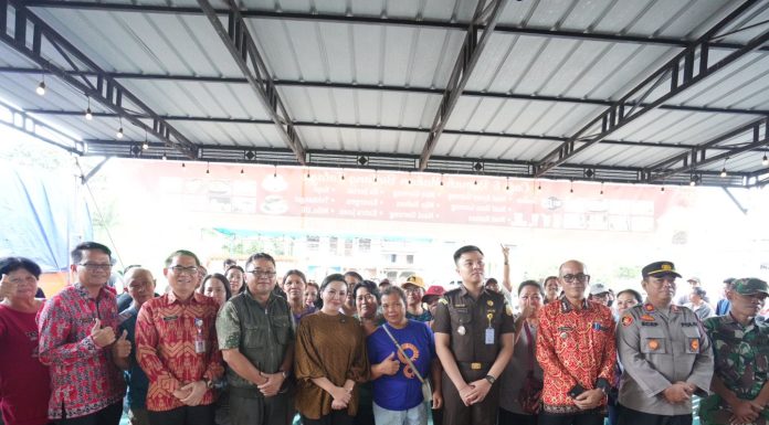 Anggaran Terbatas, Bupati Landak Tetap Upayakan Subsidi Sembako untuk Warga